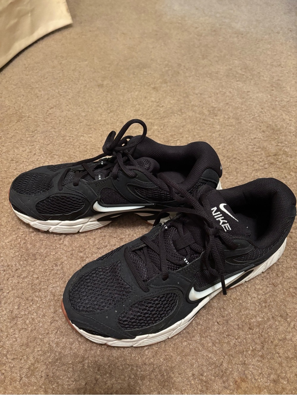 Nike V5 RNR Men's Shoes Black White Phantom Gum II6292-004 Size 7